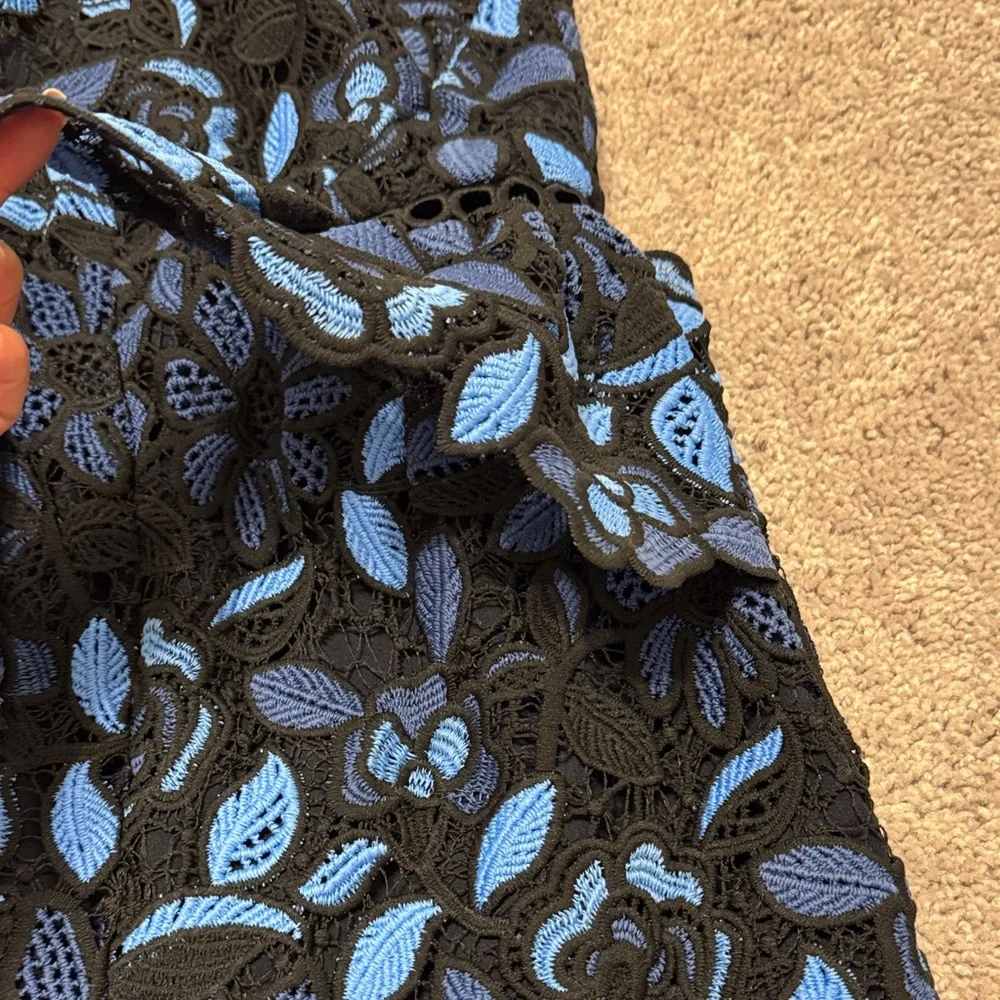 Elliatt Times Strapless Black and Blue Lace Dress - Picture 7 of 7